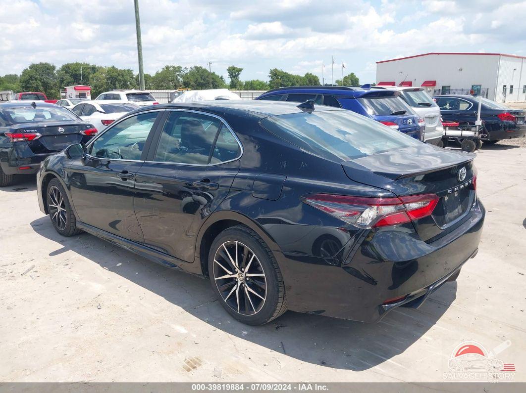 4T1G11AK8MU588676 2021 TOYOTA CAMRY photo no. 3