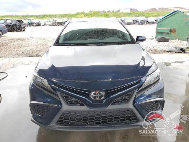 4T1G11AKXMU554903 2021 TOYOTA CAMRY photo no. 5