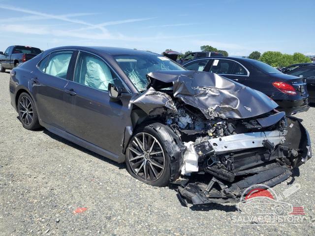 4T1G31AK3MU031314 2021 TOYOTA CAMRY photo no. 4