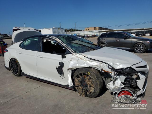 4T1KZ1AK5MU052450 2021 TOYOTA CAMRY photo no. 4