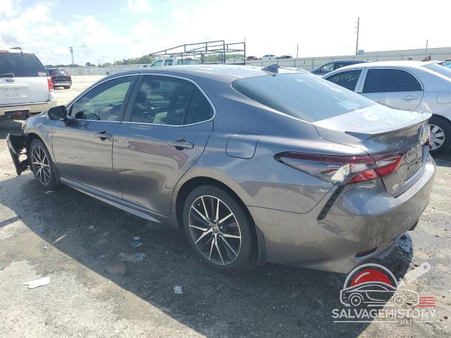 4T1T11AK9MU433892 2021 TOYOTA CAMRY photo no. 2
