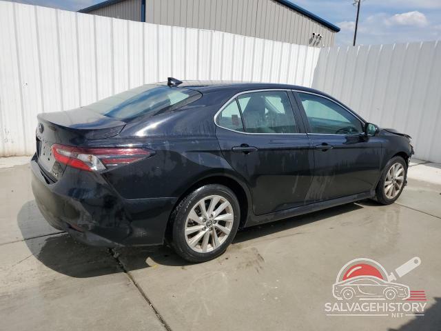 4T1C11AK3NU664336 2022 TOYOTA CAMRY photo no. 3