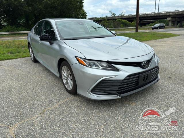 4T1C11BKXNU057316 2022 TOYOTA CAMRY photo no. 18