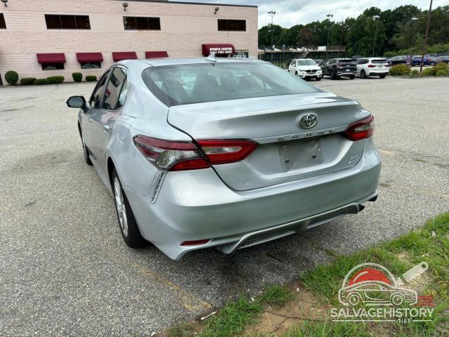 4T1C11BKXNU057316 2022 TOYOTA CAMRY photo no. 3