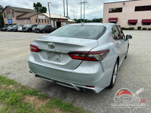 4T1C11BKXNU057316 2022 TOYOTA CAMRY photo no. 4