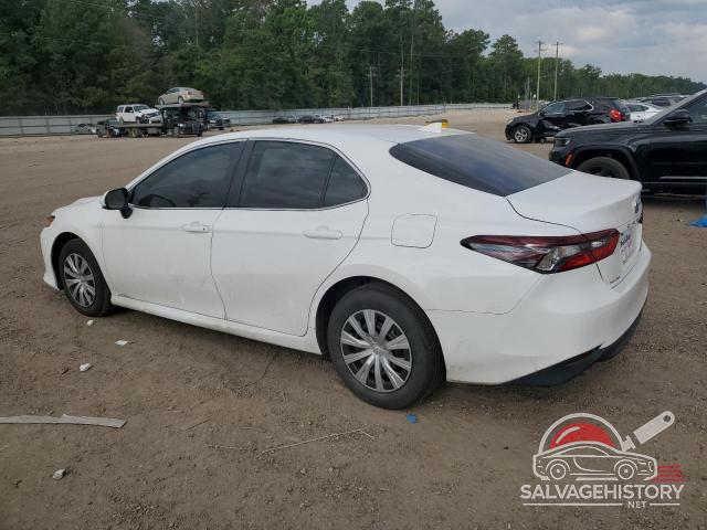 4T1C31AKXNU571744 2022 TOYOTA CAMRY photo no. 2