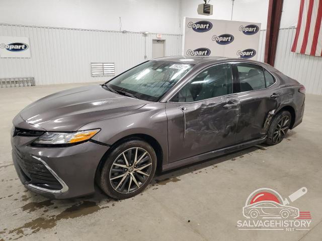 4T1F31AK9NU585390 2022 TOYOTA CAMRY photo no. 14