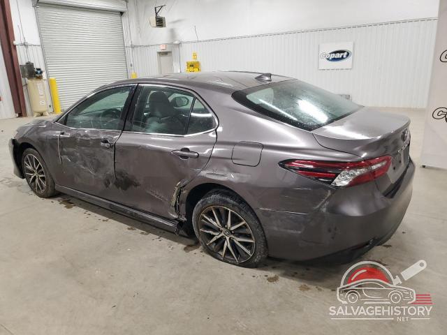 4T1F31AK9NU585390 2022 TOYOTA CAMRY photo no. 2