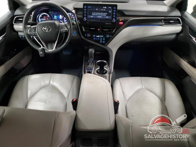 4T1F31AK9NU585390 2022 TOYOTA CAMRY photo no. 8