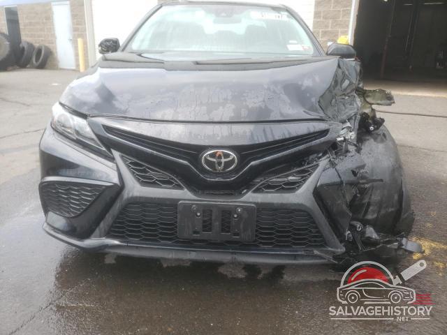 4T1G11AK0NU706673 2022 TOYOTA CAMRY photo no. 5
