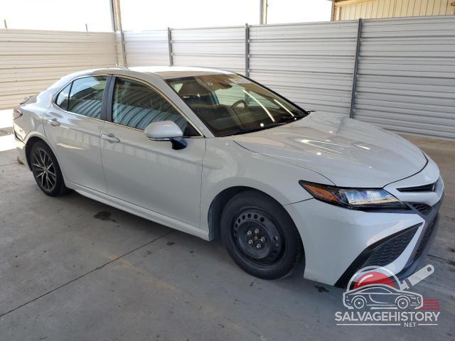 4T1G11AK4NU017185 2022 TOYOTA CAMRY photo no. 4