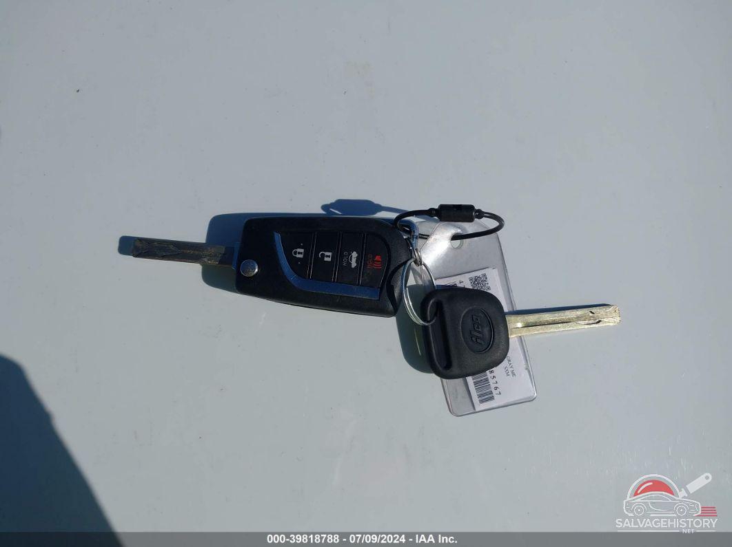 4T1G11AK6PU185767 2023 TOYOTA CAMRY photo no. 11