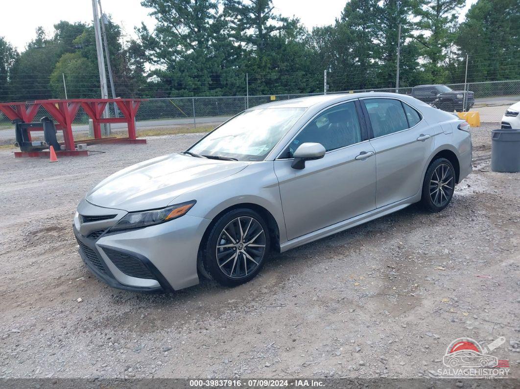 4T1G11AKXPU738663 2023 TOYOTA CAMRY photo no. 2