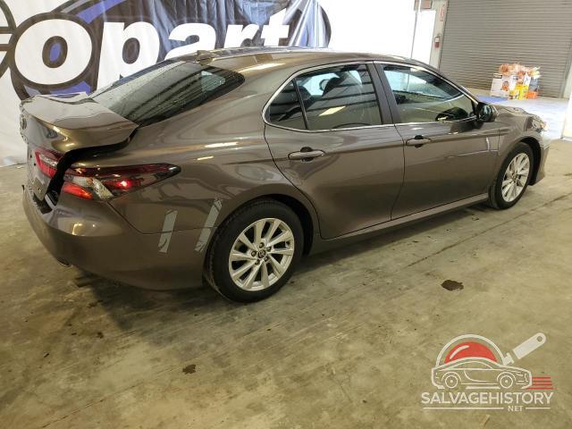 4T1C11AK8RU874145 2024 TOYOTA CAMRY photo no. 3