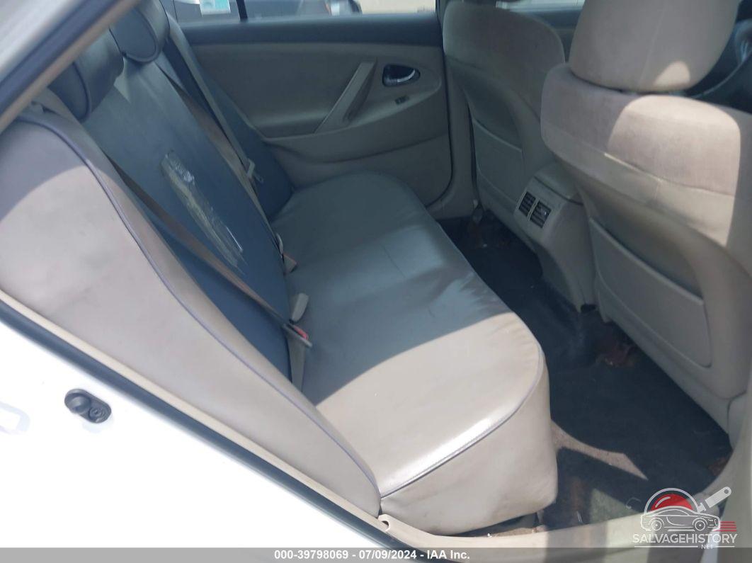 4T1BB3EK6BU131861 2011 TOYOTA CAMRY HYBRID photo no. 8