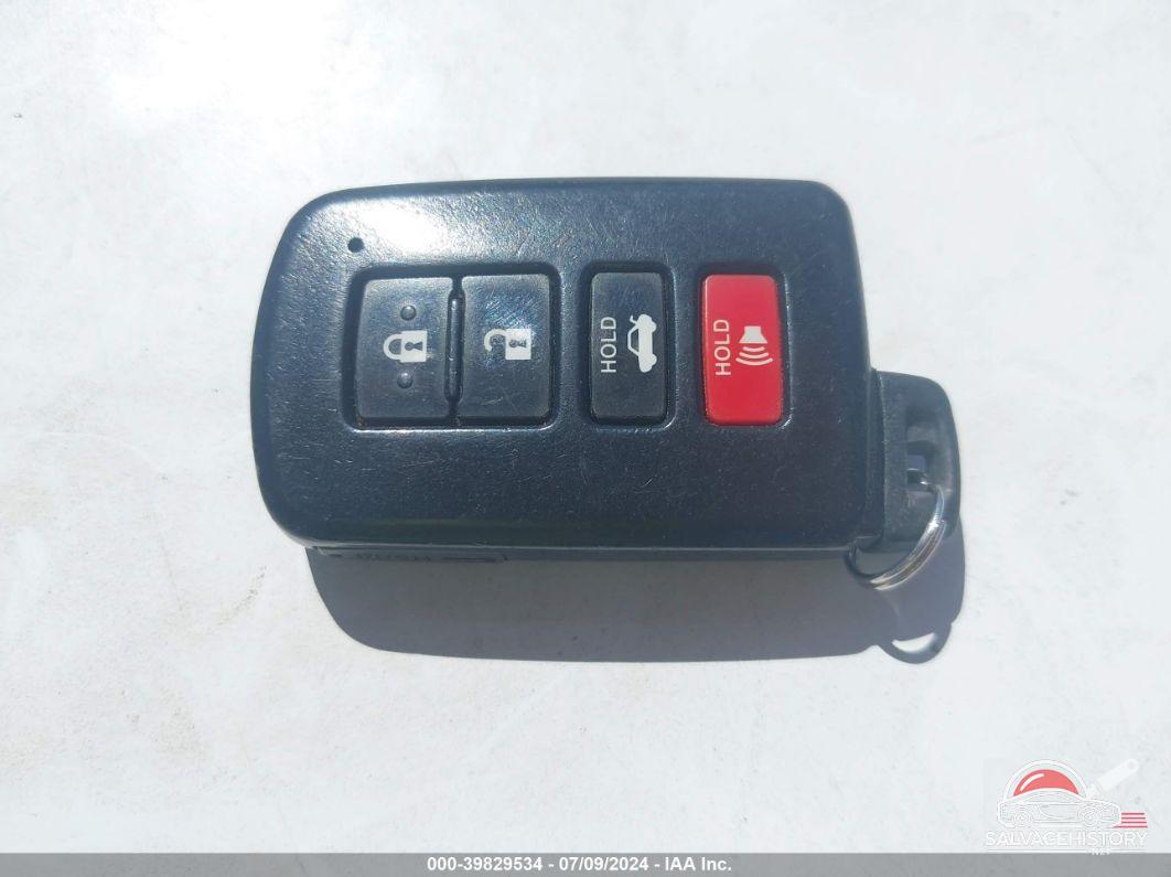 4T1BD1FK4CU056575 2012 TOYOTA CAMRY HYBRID photo no. 11