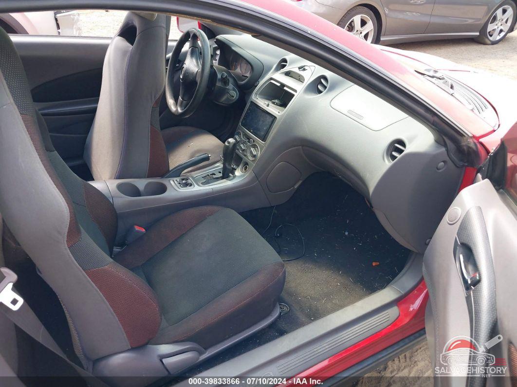 JTDDR32T110110847 2001 TOYOTA CELICA photo no. 5