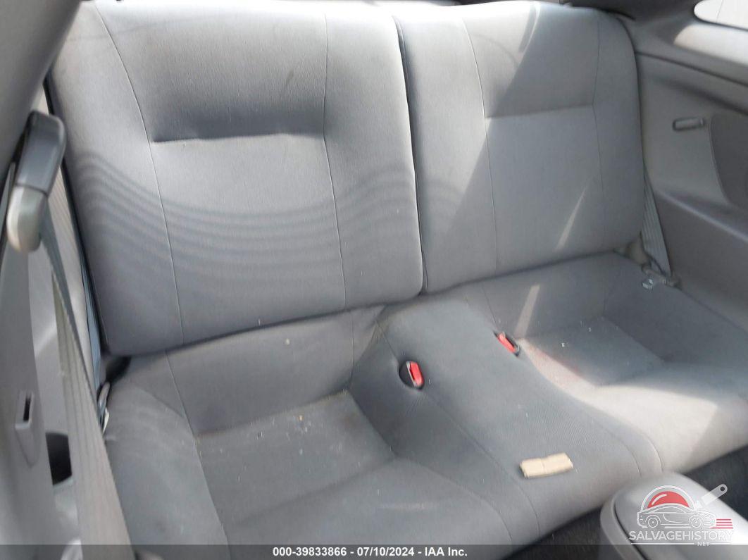 JTDDR32T110110847 2001 TOYOTA CELICA photo no. 8