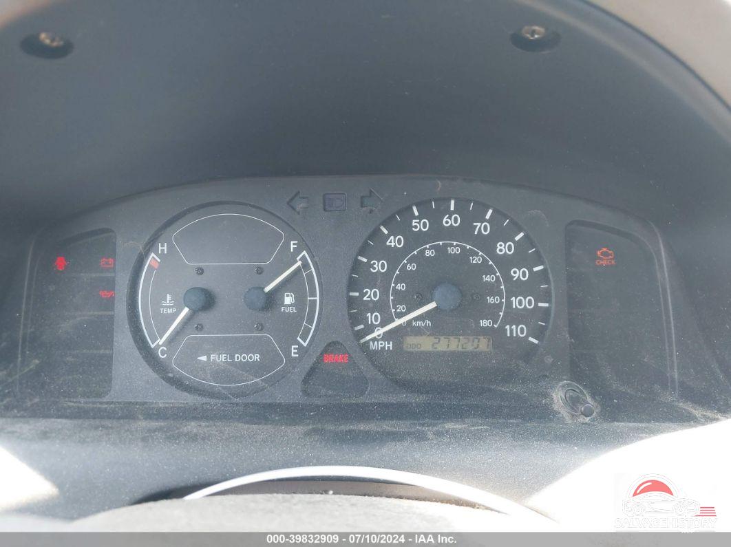 1NXBR12E62Z635860 2002 TOYOTA COROLLA photo no. 7
