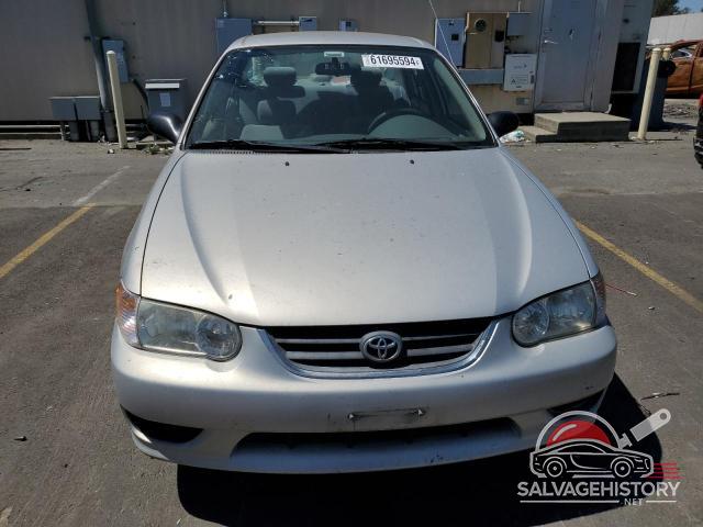 2T1BR12E02C577925 2002 TOYOTA COROLLA photo no. 5