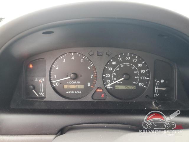 2T1BR12EX2C533642 2002 TOYOTA COROLLA photo no. 9