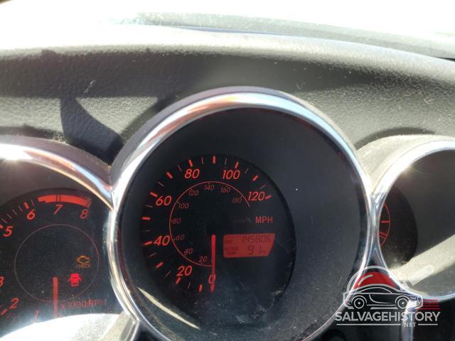 2T1LR32E73C055147 2003 TOYOTA COROLLA photo no. 9