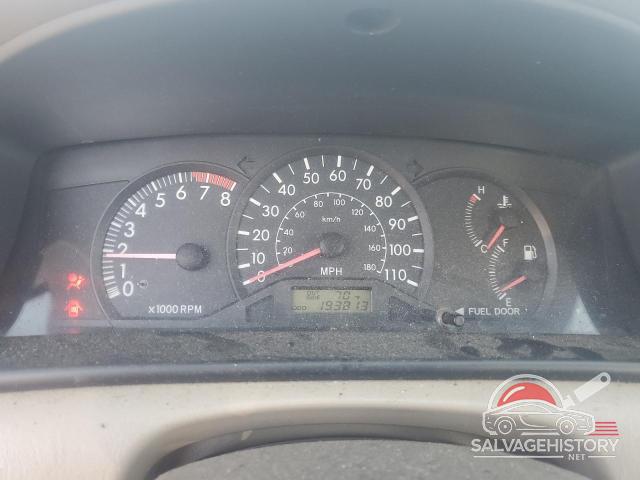 2T1BR32E34C230152 2004 TOYOTA COROLLA photo no. 9