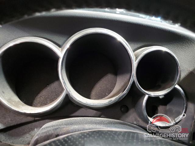 2T1KR32E85C352474 2005 TOYOTA COROLLA photo no. 9