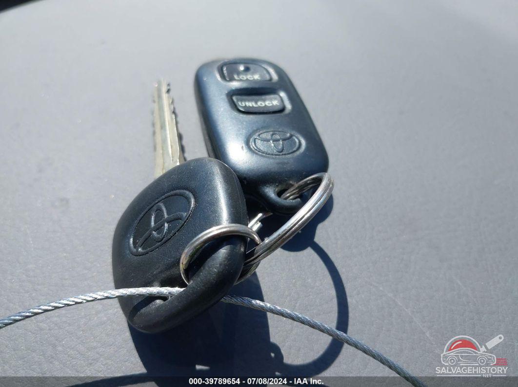 JTDBR32EX60063656 2006 TOYOTA COROLLA photo no. 11