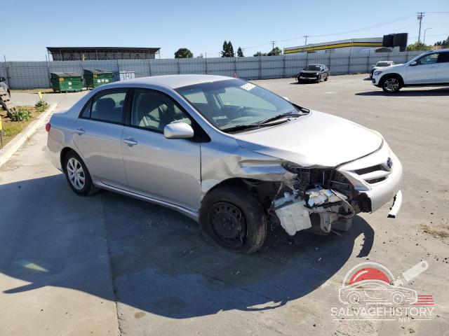 2T1BU4EE2BC699911 2011 TOYOTA COROLLA photo no. 4