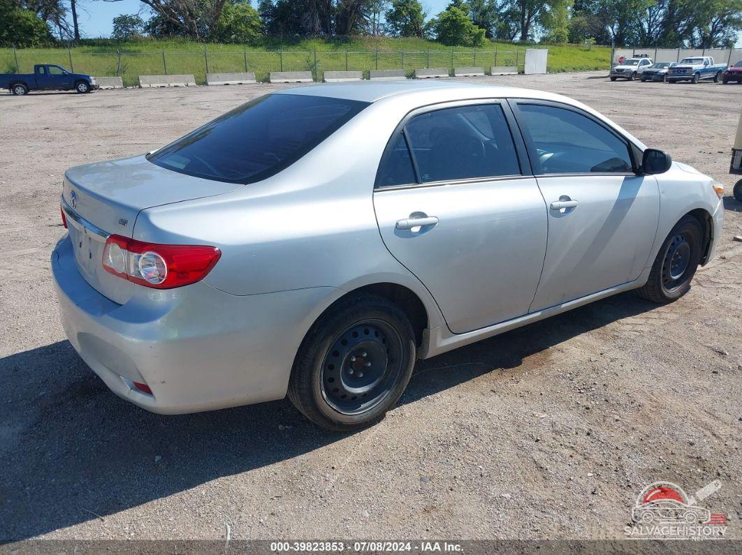 5YFBU4EE0CP049203 2012 TOYOTA COROLLA photo no. 4