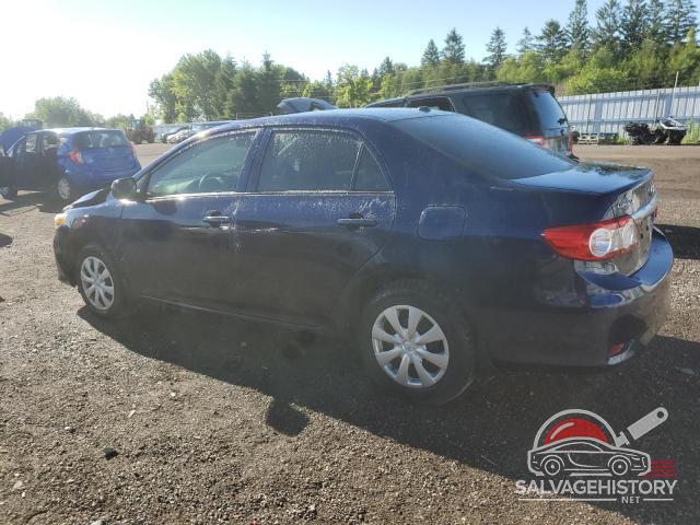 2T1BU4EE3DC072606 2013 TOYOTA COROLLA photo no. 2