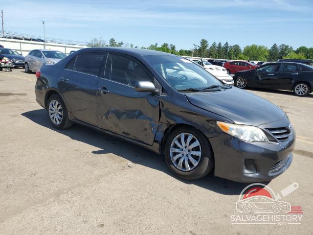 2T1BU4EE6DC930313 2013 TOYOTA COROLLA photo no. 4