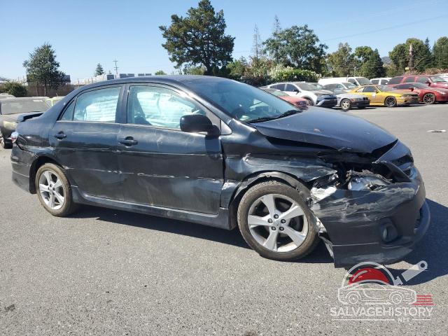 2T1BU4EE7DC002073 2013 TOYOTA COROLLA photo no. 4