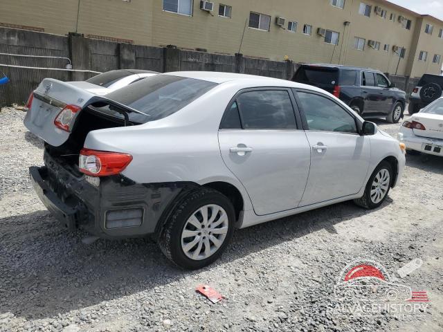 2T1BU4EE7DC971033 2013 TOYOTA COROLLA photo no. 3