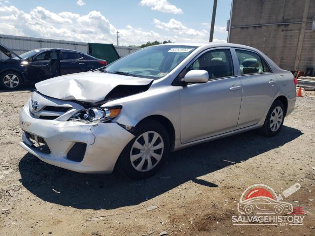 2T1BU4EE9DC954475 2013 TOYOTA COROLLA photo no. 2