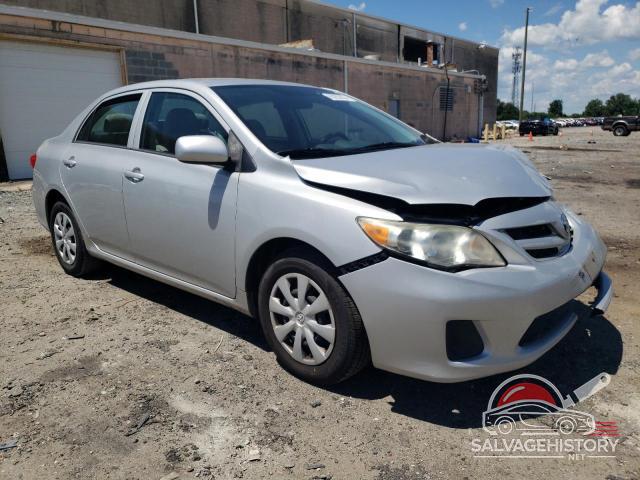 2T1BU4EE9DC954475 2013 TOYOTA COROLLA photo no. 4