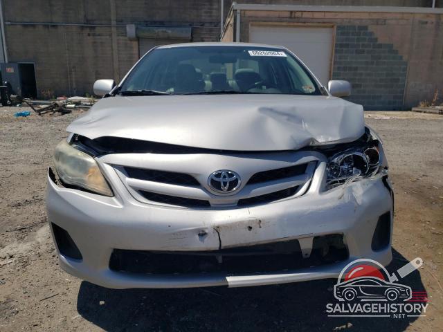 2T1BU4EE9DC954475 2013 TOYOTA COROLLA photo no. 5