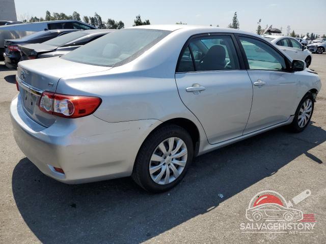 5YFBU4EE1DP122029 2013 TOYOTA COROLLA photo no. 3