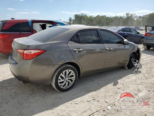 2T1BURHE6HC913753 2017 TOYOTA COROLLA photo no. 3