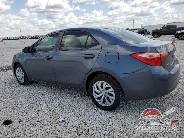5YFBURHE0HP662311 2017 TOYOTA COROLLA photo no. 2