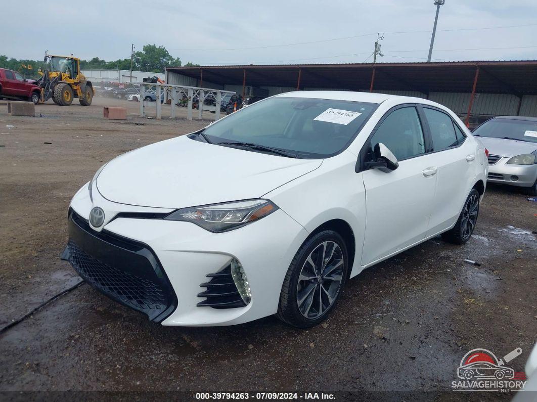 5YFBURHE2HP572934 2017 TOYOTA COROLLA photo no. 2