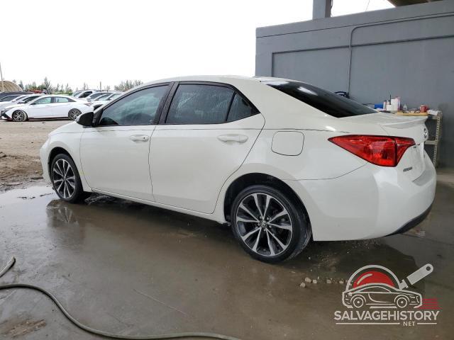 5YFBURHE8HP656756 2017 TOYOTA COROLLA photo no. 2