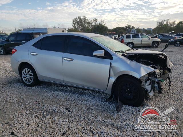 5YFBURHEXHP726161 2017 TOYOTA COROLLA photo no. 4