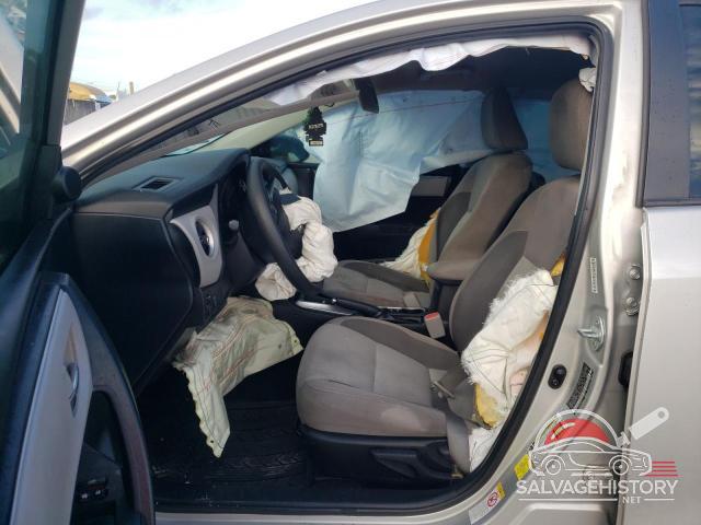 5YFBURHEXHP726161 2017 TOYOTA COROLLA photo no. 7