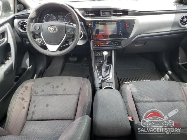 5YFBURHE1JP847585 2018 TOYOTA COROLLA photo no. 8