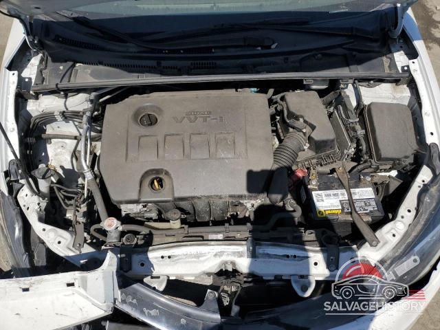 5YFBURHE3JP798647 2018 TOYOTA COROLLA photo no. 11