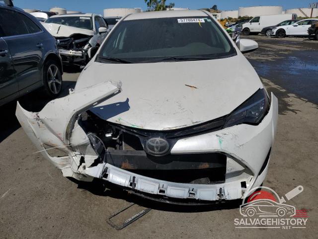 5YFBURHE3JP798647 2018 TOYOTA COROLLA photo no. 5