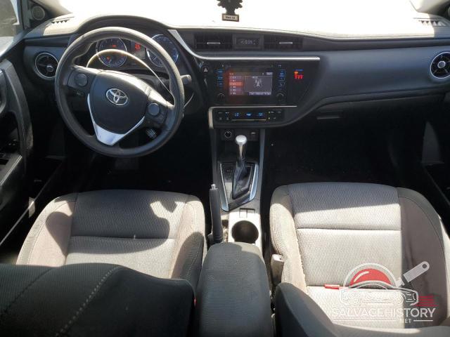 5YFBURHE3JP798647 2018 TOYOTA COROLLA photo no. 8