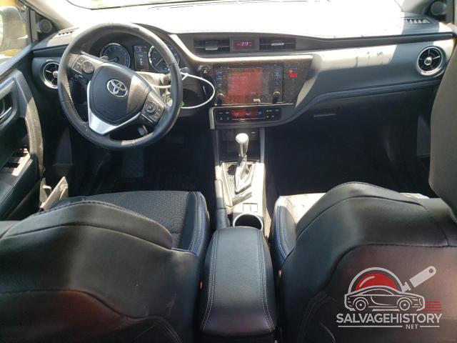 5YFBURHE7JP842066 2018 TOYOTA COROLLA photo no. 8